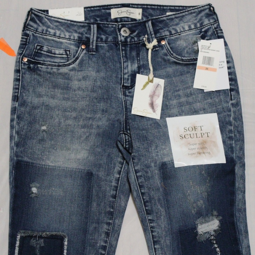 JESSICA SIMPSON FREE FALLIN KISS ME PATCHD JEANS - Picture 4 of 6